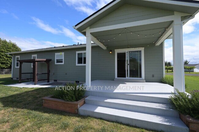 Building Photo - 2 bed + office, 2 bath home in Sequim