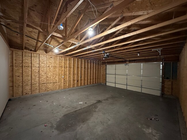 Building Photo - 3226 31st St S