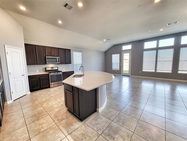 Building Photo - 1618 Cintola Ln