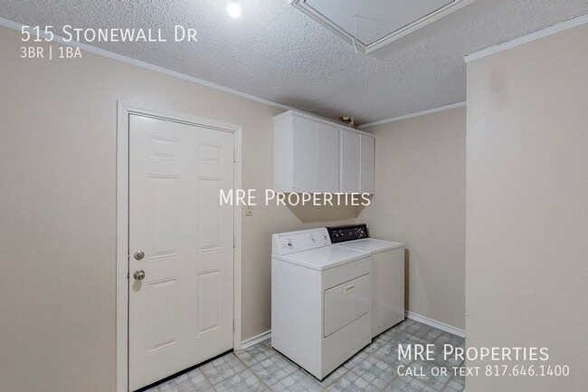 Building Photo - 515 Stonewall Dr