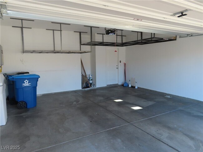 Building Photo - 2771 Alta Vista St