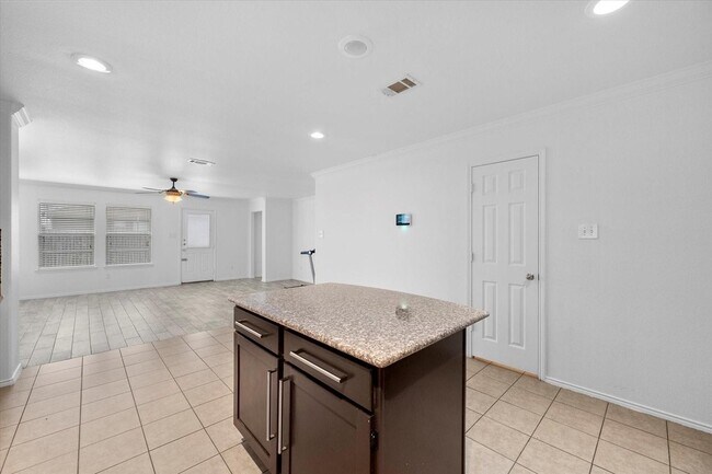 Building Photo - 2624 Grand Gulf Rd