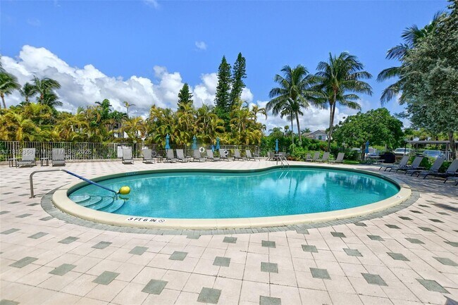 Building Photo - 2851 S Ocean Blvd