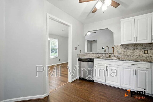 Building Photo - 235 Abingdon Cir