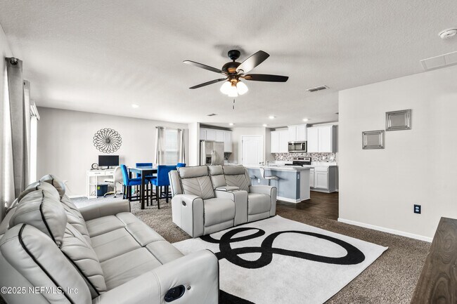 Building Photo - 15735 Palfrey Chase Dr