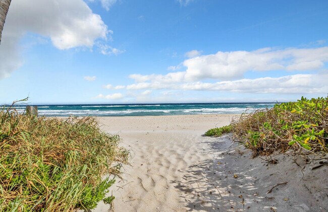 Primary Photo - 3301 S Ocean Blvd