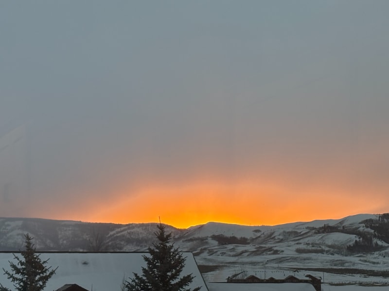 Building Photo - 18 Pine Dr