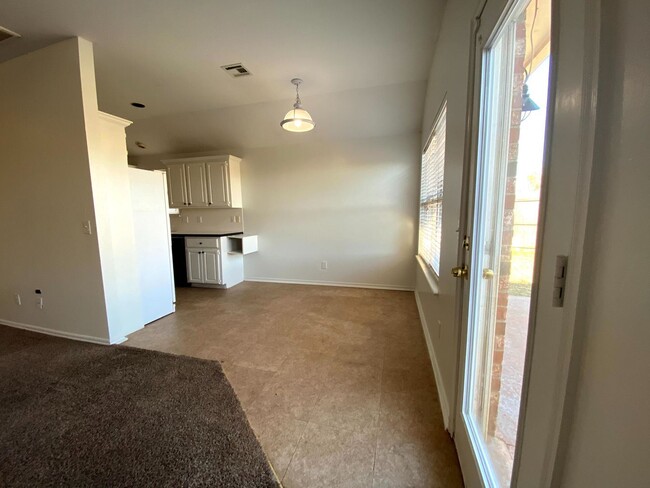 Building Photo - 3 br, 2 bath House - 3908 Western Heights Ave