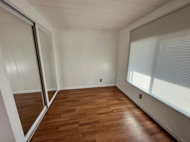 Building Photo - 44826 Orpington Ave