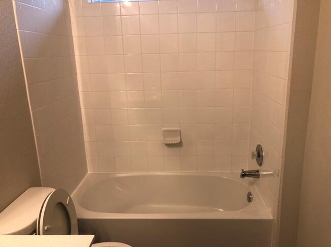 Building Photo - 3504 Blazeby Dr