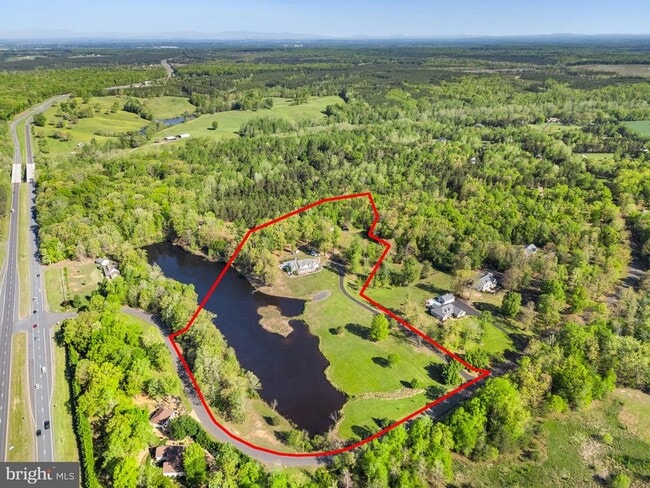 Building Photo - 2036 Spotswood Dr