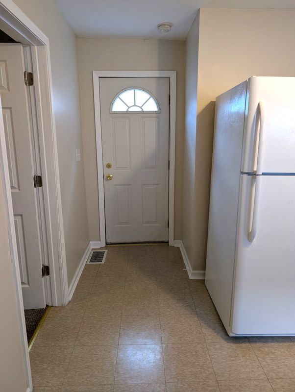 Building Photo - 109 Goethe St