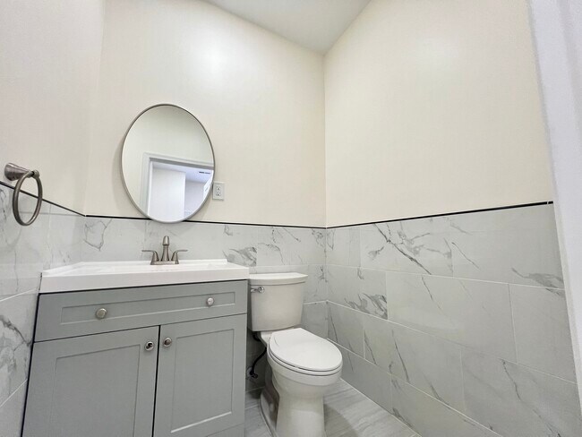 Building Photo - 301 South St