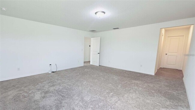 Building Photo - 9567 Sandy Bluffs Circle