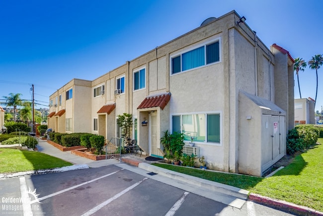 Building Photo - Charming 2Bdm 1Ba Condo with Modern Upgrades in Lakeside!