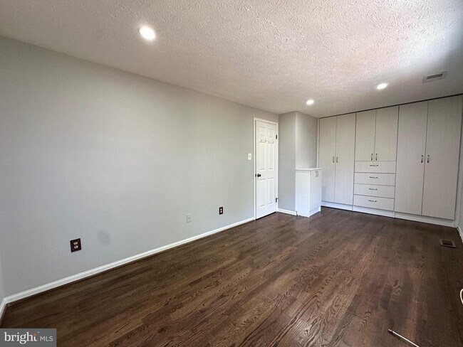 Building Photo - 14632 Stone Crossing Ct