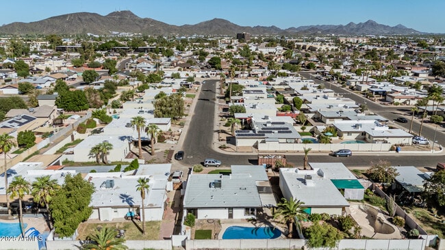 Building Photo - 10838 N 32nd Ln