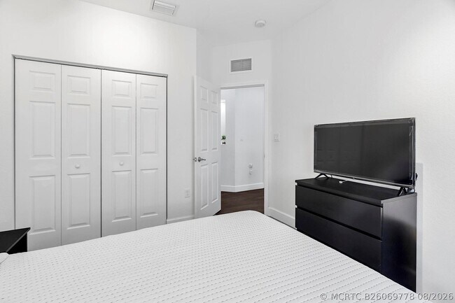 Building Photo - 3548 W 88th St
