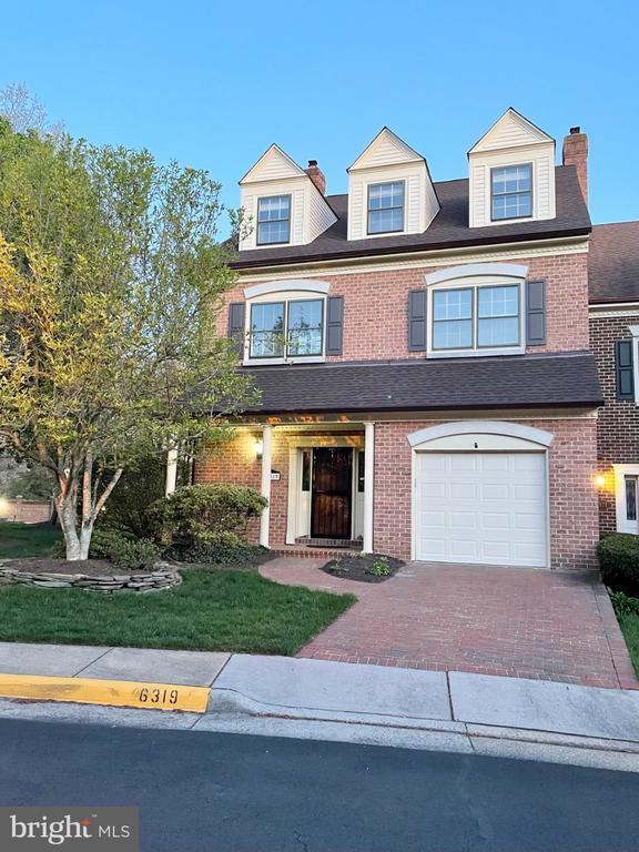 Building Photo - 6319 Chaucer View Cir