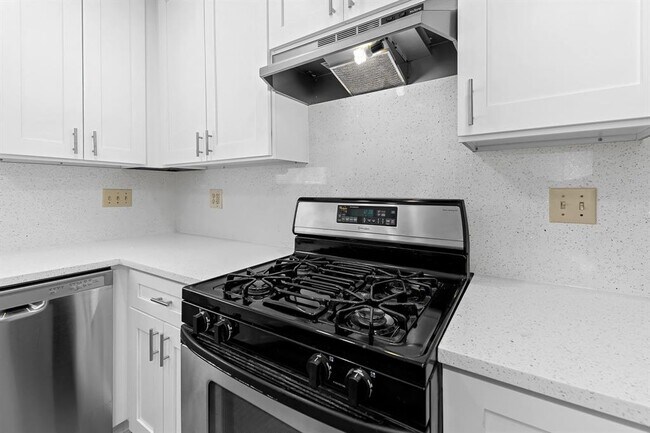 Building Photo - 4911 Ganymede Dr