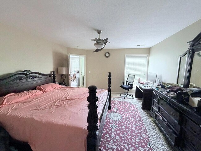 Building Photo - 5172 Vinings Bend