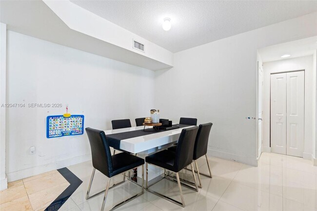 Building Photo - 7900 Harbor Island Dr