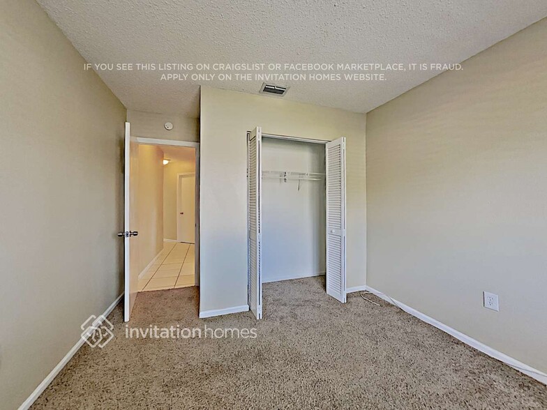 Building Photo - 17011 SW 139th Pl