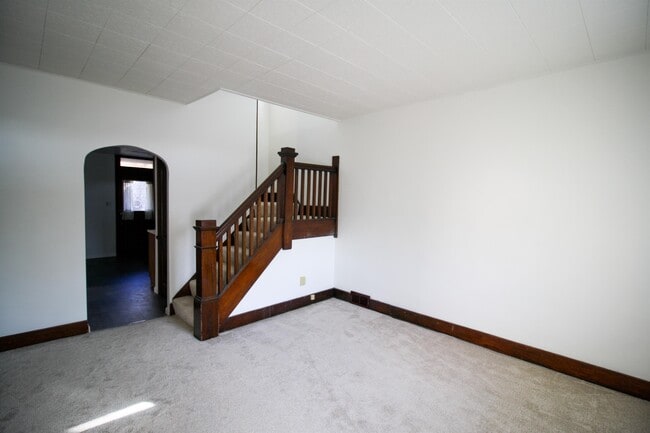 Building Photo - 316 Pine St