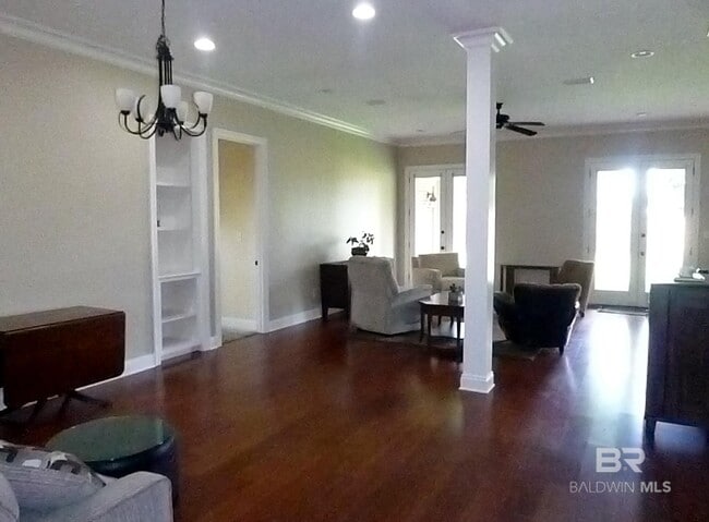 Building Photo - 116 Pinnacle Ct