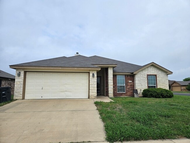 Building Photo - 6501 Alvin Dr