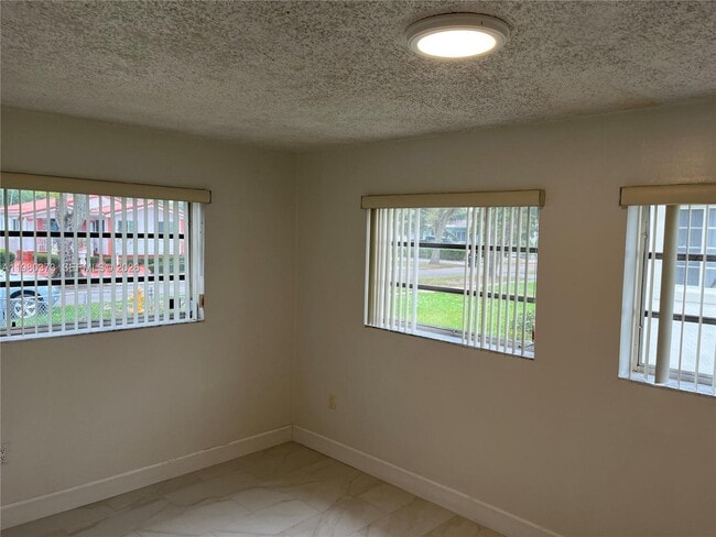 Building Photo - 6261 NW 40th St