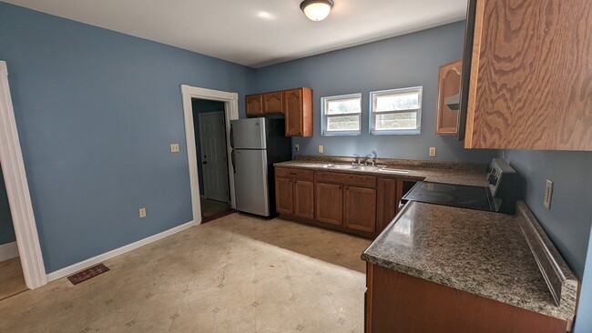 Building Photo - 443 Goethe St