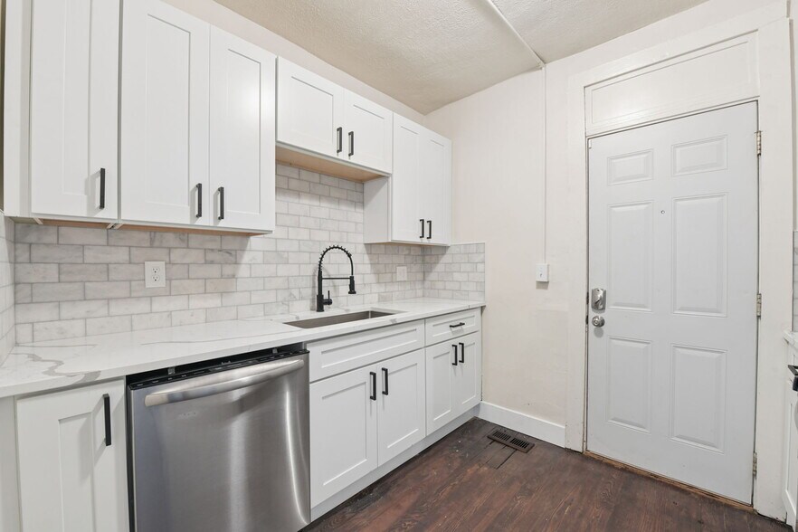 Building Photo - 168 Chittenden Ave