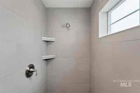 Building Photo - 1756 E Knobcone Dr