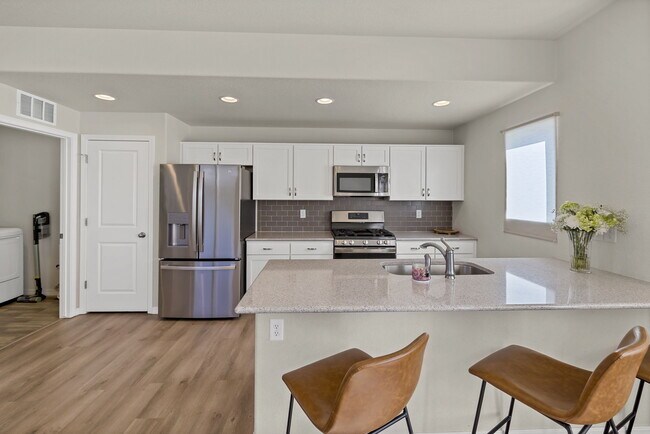 Building Photo - 7430 Alatna Pl