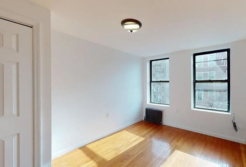 Building Photo - 149 1st Ave