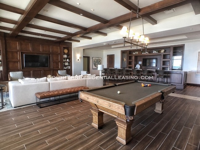 Building Photo - 13333 Johnson Beach Rd Unit 204 ~by Southern