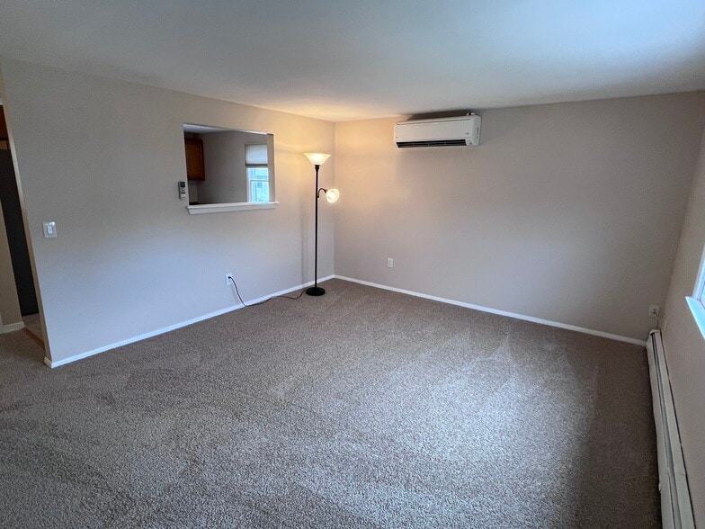 Livingroom - 119 E Alhambra Ave