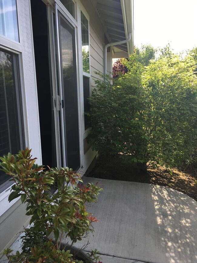 Building Photo - ra1026