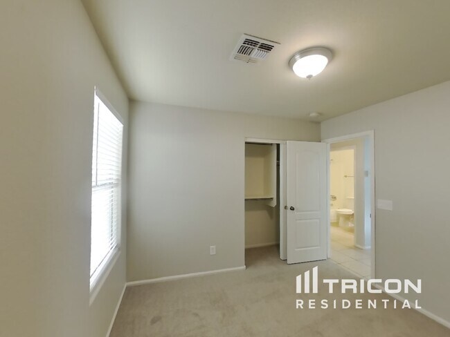 Building Photo - 2111 S 160th Ln