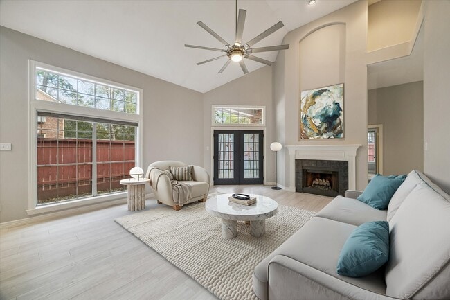 Building Photo - 3115 Cedar Knolls Dr