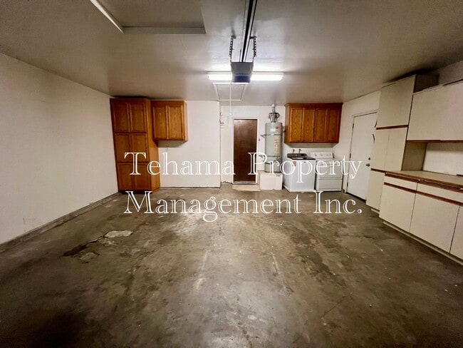 Building Photo - Beautiful 3 bedroom 2 bath home in Red Bluff