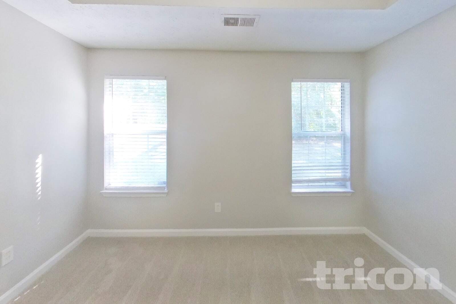 Building Photo - 1411 Pebble Ridge Ln