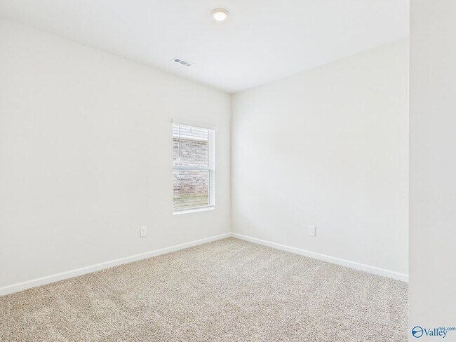 Building Photo - 115 Betty Williams Dr