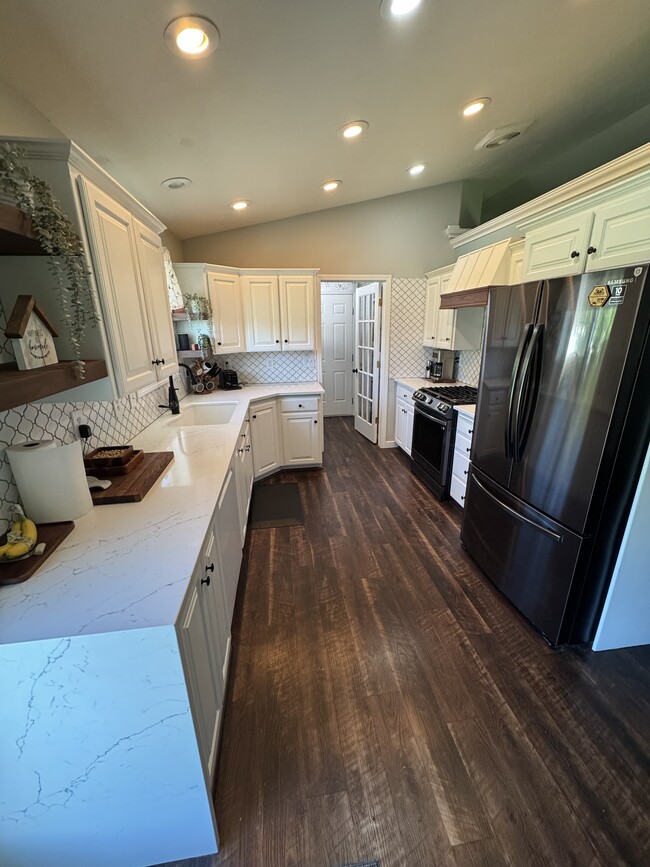 Building Photo - 4301 E Nibley Cir
