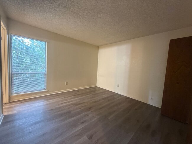Building Photo - RPMD - 5315