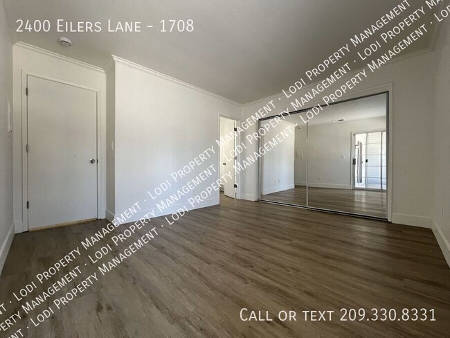 Building Photo - 2400 Eilers Ln