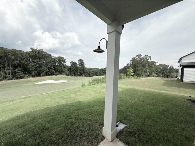 Building Photo - 207 Foxhill Dr
