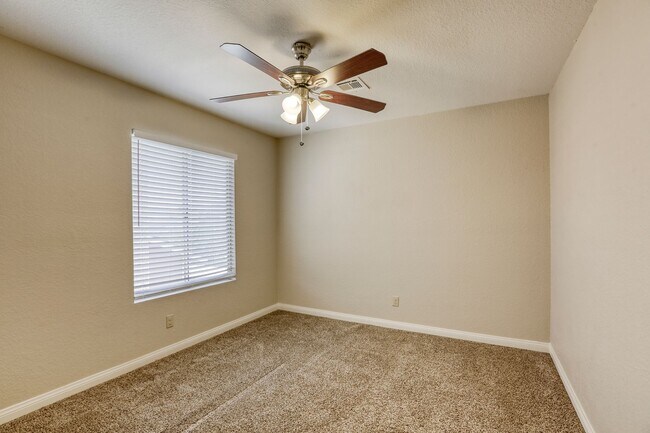 Building Photo - Beautiful 4 bedroom POOL home close to Nellis AFB!