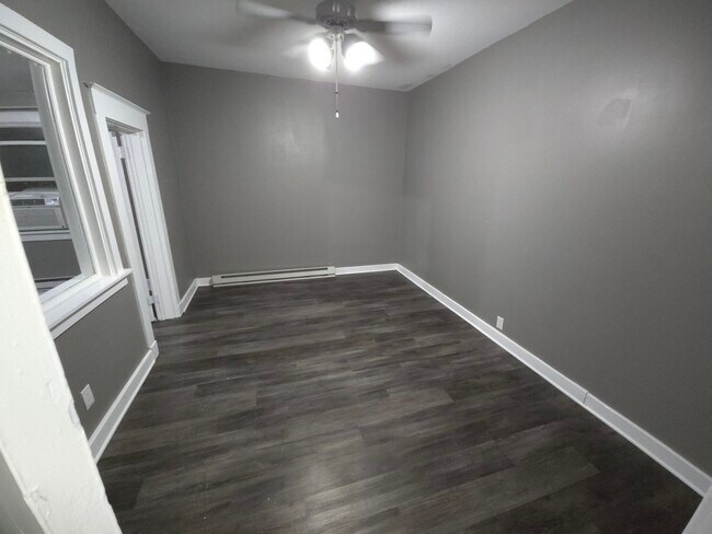 Building Photo - 3603 Waukegan Rd